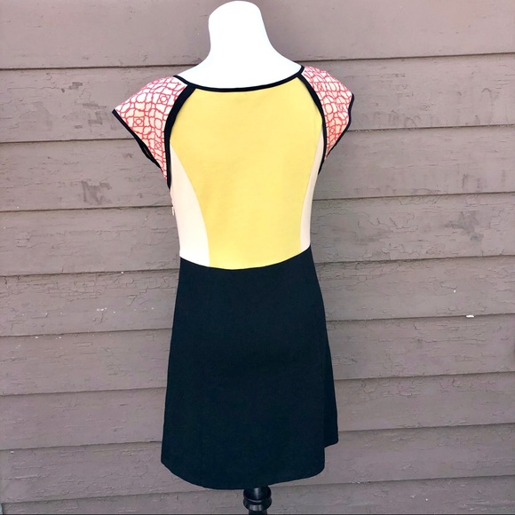 ☀️☀️☀️ 4/$20 THML vibrant colorblocked dress! - Picture 4 of 7
